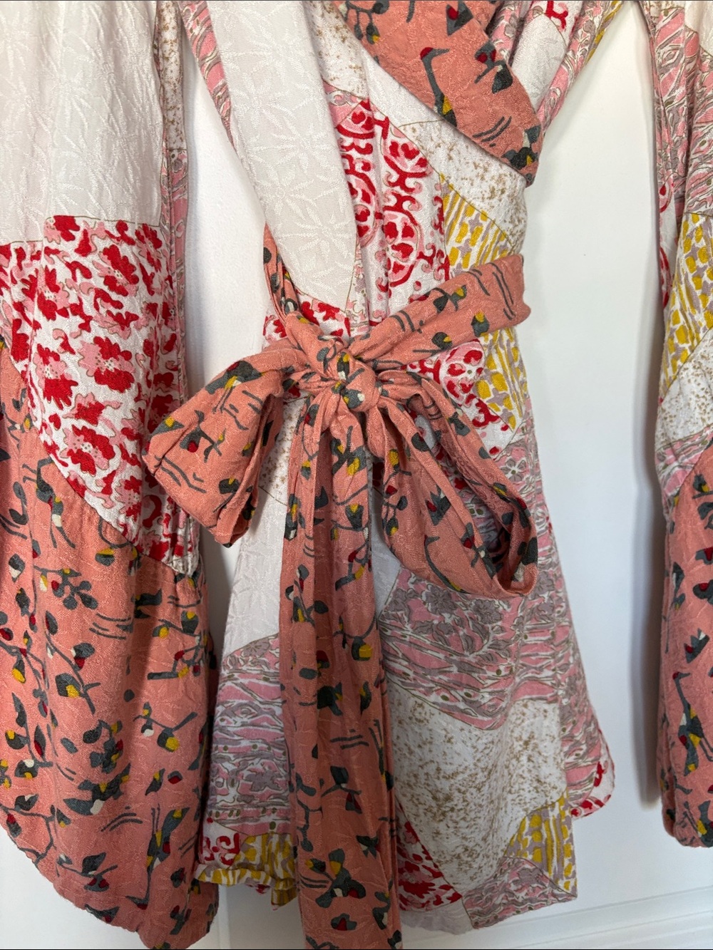 ANTHROPOLOGIE FLOREAT Pink Floral Patchwork Kimono Robe - Picture 5 of 11